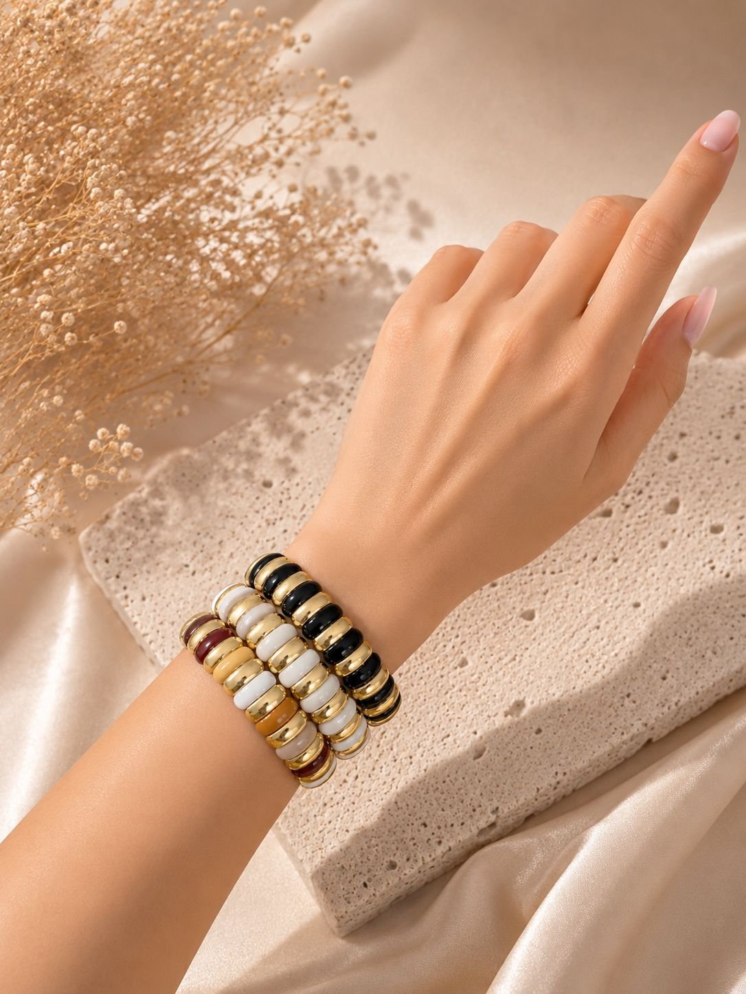 Gold & Beyaz Işıltı Bileklik görsel 2