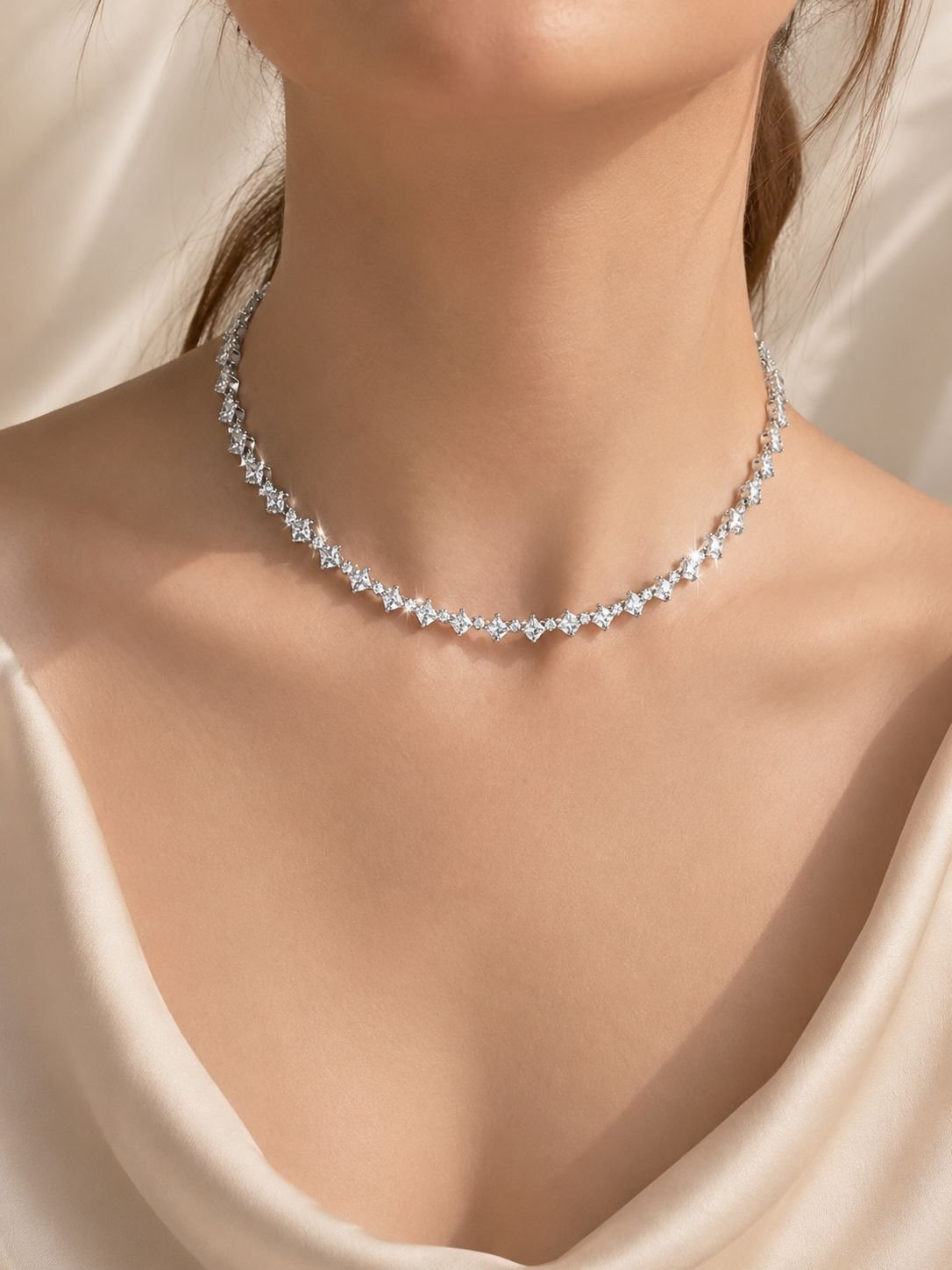 Kristal Işıltı Kolye