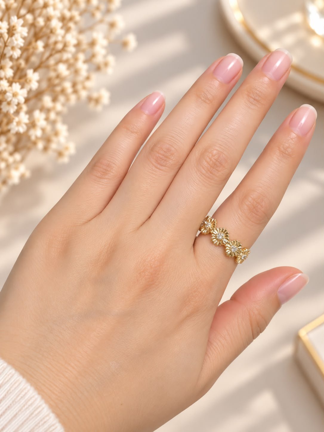 Lal Gardenia Çiçekli Yüzük
